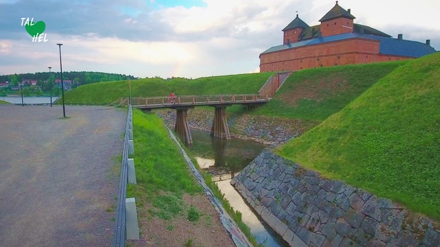 Video Reference N4: Waterway, Canal, Natural landscape, Water, River, Watercourse, Reservoir, Architecture, Levee, Thoroughfare