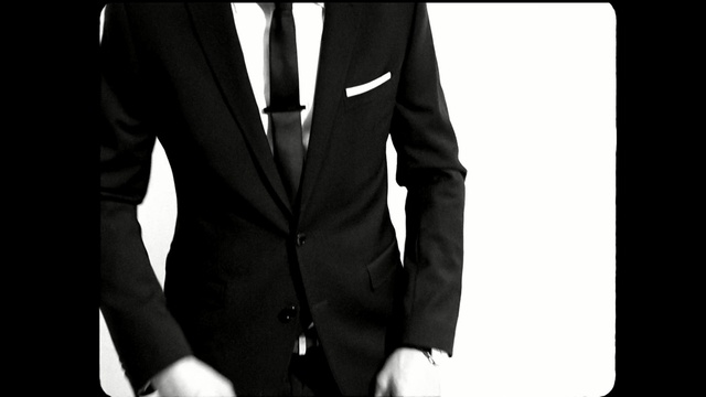 Video Reference N3: Suit, Formal wear, Black, White, Photograph, Tuxedo, Clothing, Gentleman, Male, Outerwear