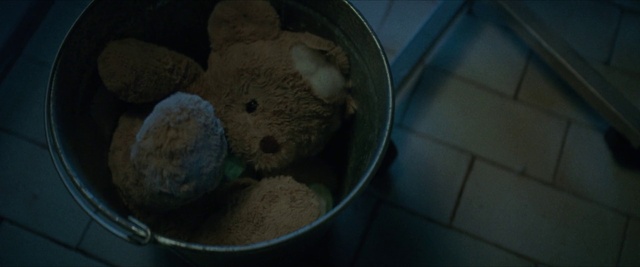 Video Reference N2: Teddy bear, Stuffed toy, Toy, Plush, Snout, Organism