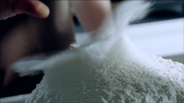 Video Reference N1: Finger, Hand, Close-up, Powder, Nail, Photography, Ice, Textile