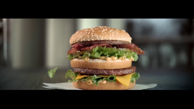 Video Reference N2: Food, Hamburger, Dish, Fast food, Big mac, Veggie burger, Cuisine, Junk food, Sandwich, Breakfast sandwich