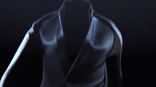 Video Reference N1: Black, Shoulder, Outerwear, Neck, Arm, Joint, Darkness, Photography, Black-and-white, Hand