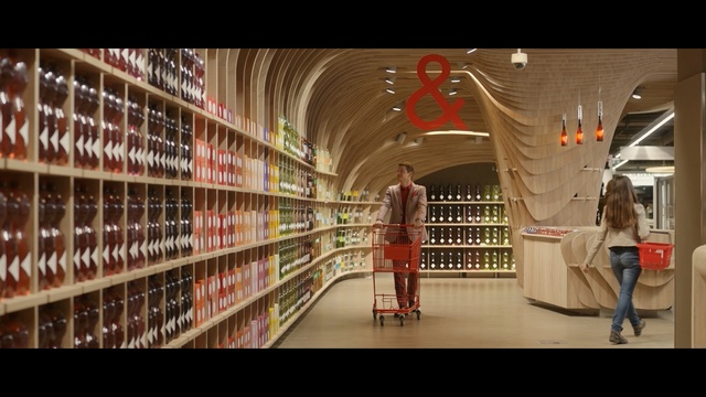 Video Reference N1: Building, Aisle, Supermarket, Retail, Person