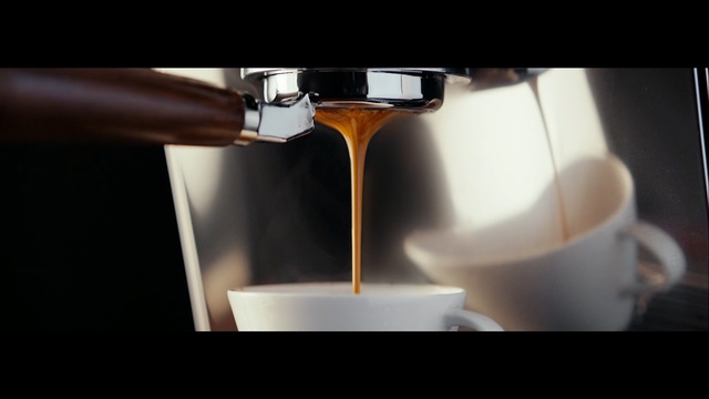 Video Reference N1: Espresso machine, Small appliance, Espresso, Ristretto, Home appliance, Coffeemaker, Drink, Coffee, Barista, Portafilter
