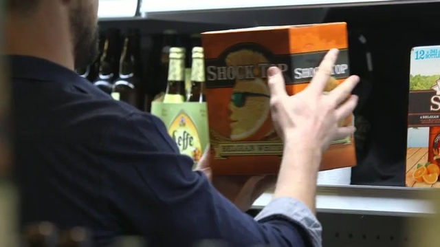 Video Reference N5: Alcohol, Finger, Drink, Beer, Hand, Arm, Alcoholic beverage, Fun, Thumb, Liqueur, Person