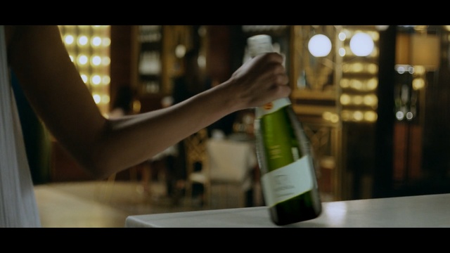 Video Reference N2: drink, bottle, alcoholic beverage, liqueur, glass bottle, wine, distilled beverage, alcohol, glass, champagne