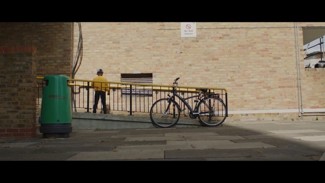 Video Reference N0: mode of transport, bicycle, wall, vehicle, road bicycle, street art, bicycle frame, road surface