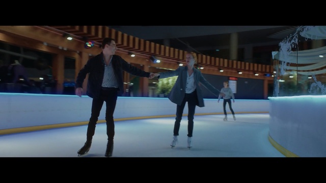 Video Reference N0: Ice skating, Ice rink, Ice skate, Skating, Snapshot, Recreation, Ice, Footwear, Fashion, Fun, Person