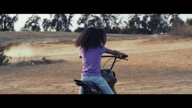 Video Reference N2: sky, photography, girl, tree, morning, sand, soil, grass, sunlight, fun