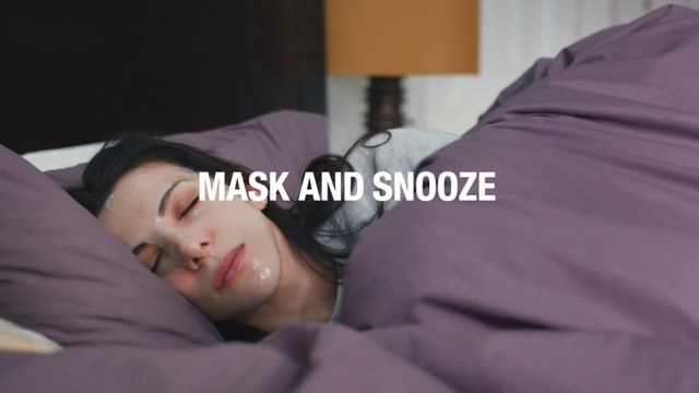 Video Reference N1: Nose, Cheek, Forehead, Nap, Neck, Sleep, Mouth, Hand, Birth, Black hair