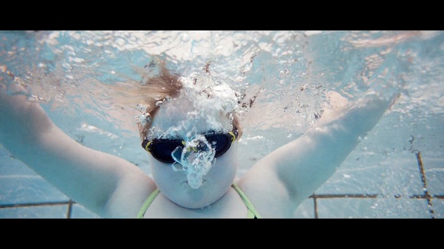 Video Reference N6: water, underwater, swimmer, freestyle swimming, swimming, organism, recreation, girl, water sport