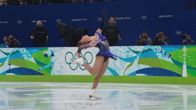 Video Reference N0: figure skating, ice skating, skating, sports, sport venue, competition, winter sport, recreation, competition event, player