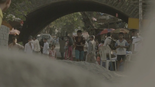 Video Reference N2: Public space, Arch, Tunnel, Crowd, Architecture, Temple, Photography, Tourism, Person
