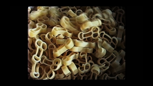 Video Reference N1: Food, Cuisine, Dish, Organism, Noodle, Recipe, Instant noodles, Italian food, Ingredient, Tagliatelle