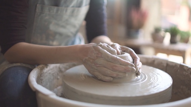 Video Reference N2: potter's wheel, hand, clay, pottery, ceramic, finger, material