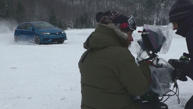 Video Reference N13: snow, car, winter, motor vehicle, freezing, vehicle, ice, blizzard, winter storm, automotive exterior