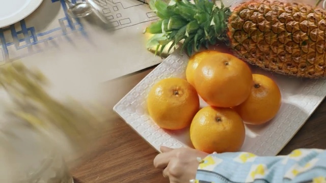 Video Reference N0: food, fruit, vegetarian food, produce, citrus