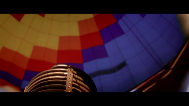 Video Reference N0: Hot air ballooning, Hot air balloon, Sky, Magenta, Air sports, Tints and shades, Electric blue, Circle, Macro photography