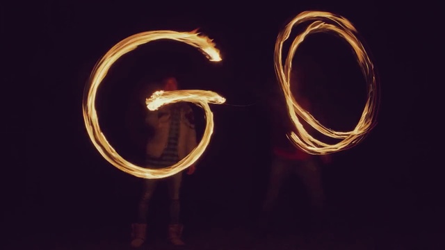Video Reference N1: Poi, Light, Performing arts, Yellow, Dance, Font, Event, Poi, Ear, Metal