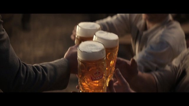 Video Reference N3: Beer glass, Alcohol, Beer, Drink, Lager, Bia hơi, Pint glass, Alcoholic beverage, Pint, Boilermaker