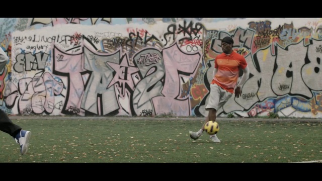 Video Reference N2: Graffiti, Street art, Art, Wall, Football, Player, Font, Football player, Visual arts, Mural, Person