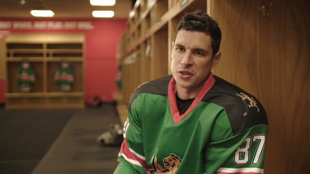 Video Reference N3: Player, Sportswear, Team sport, Room, Games, Jersey, Sports, Person