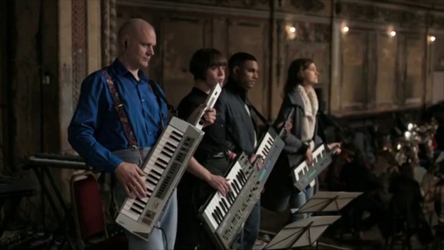 Video Reference N23: Musical instrument, Electronic instrument, Music, Keytar, Keyboard, Electronic device, Technology, Musician, Musical keyboard, Computer