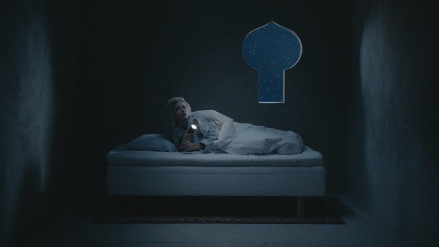 Video Reference N3: Blue, Darkness, Sky, Room, Photography, Sitting, Night, Flash photography