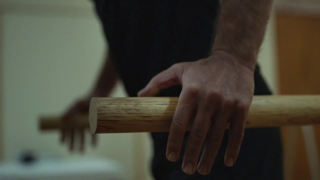 Video Reference N1: Hand, Finger, Arm, Txalaparta, Wood, Hardwood, Wood stain