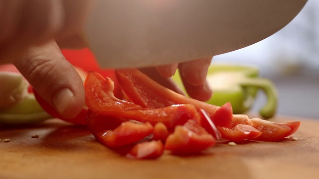 Video Reference N1: Food, Cuisine, Dish, Ingredient, Hand, Recipe, Flesh, Meat, Crudo, Produce