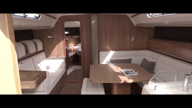 Video Reference N0: Room, Vehicle, Luxury yacht, Business jet, Yacht, Car, Airline, RV, Cabin, Interior design