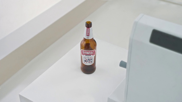 Video Reference N2: Bottle, Glass bottle, Liqueur, Beer bottle, Drink, Product, Alcoholic beverage, Distilled beverage, Label, Alcohol