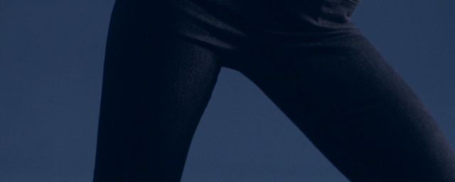 Video Reference N0: Blue, Black, Electric blue, Tights, Azure, Wetsuit, Sky, Joint, Leggings, Trousers