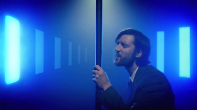 Video Reference N1: Blue, Light, Lighting, Performance, Electric blue, Photography, Event, Stage, Music artist