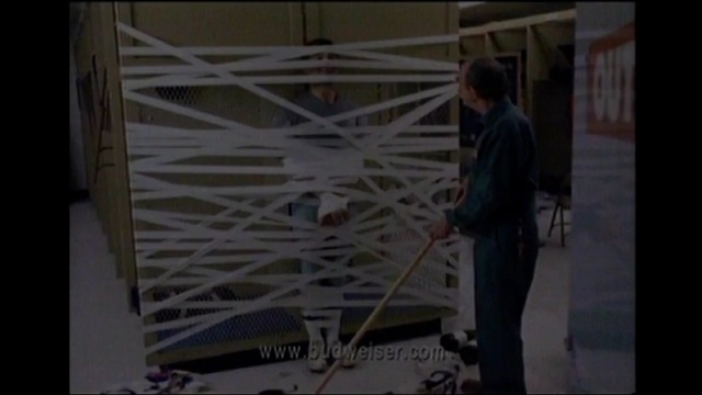 Video Reference N1: structure, mode of transport, architecture, line, daylighting, window, product, glass, scaffolding, net