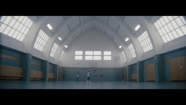 Video Reference N1: Daylighting, Architecture, Ceiling, Building, Symmetry, Window, Hall, Hangar, Glass, Person