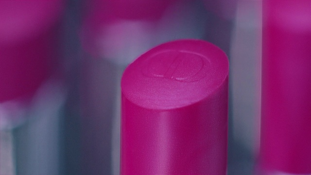 Video Reference N8: Pink, Violet, Magenta, Purple, Colorfulness, Material property, Cylinder, Lipstick, Tints and shades