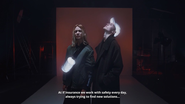 Video Reference N2: Darkness, Screenshot, Fun, Photography, Fictional character, Outerwear, Scene, Photo caption, Movie, Digital compositing, Person