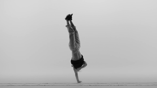 Video Reference N0: White, Acrobatics, Balance, Flip (acrobatic), Leg, Photography, Hand, Performance, Black-and-white, Monochrome