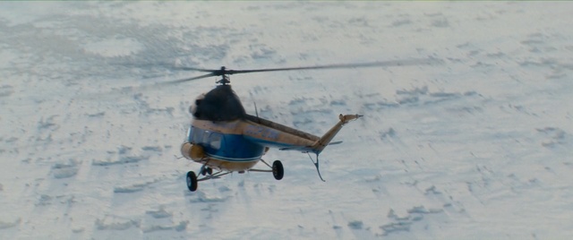 Video Reference N0: Helicopter, Helicopter rotor, Rotorcraft, Aircraft, Vehicle, Aviation, Flight, Aerospace engineering, Mil mi-2, Air travel, Person, Outdoor, Snow, Transport, Plane, Airplane, Skiing, Small, Air, Flying, Water, Hill, Man, Jet, Riding, Runway, Field, White, Slope, Landing, Autogiro