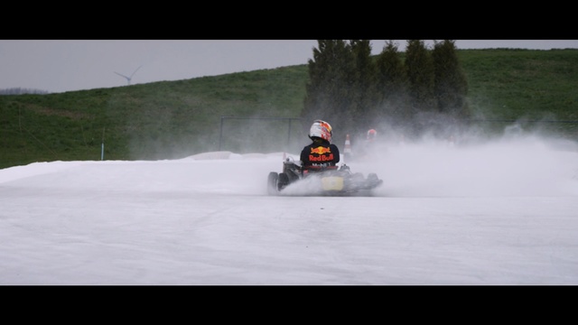 Video Reference N1: Vehicle, Sports, Racing, Motorsport, Snow, Snowmobile, Recreation, Winter, Auto racing, Car