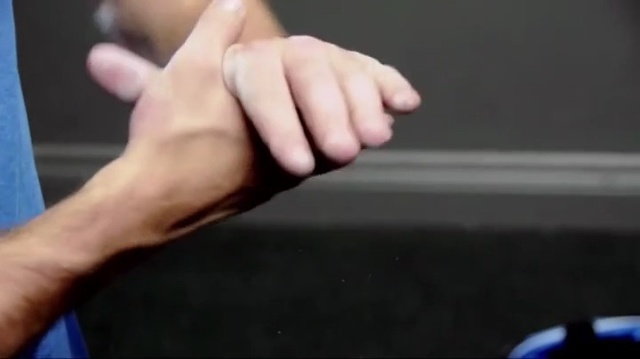Video Reference N0: Finger, Hand, Arm, Wrist, Thumb, Nail, Joint, Muscle, Human body, Leg