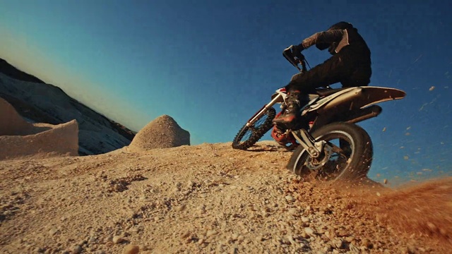 Video Reference N2: Freestyle motocross, Motocross, Enduro, Vehicle, Motorcycling, Extreme sport, Desert racing, Motorcycle racing, Soil, Racing