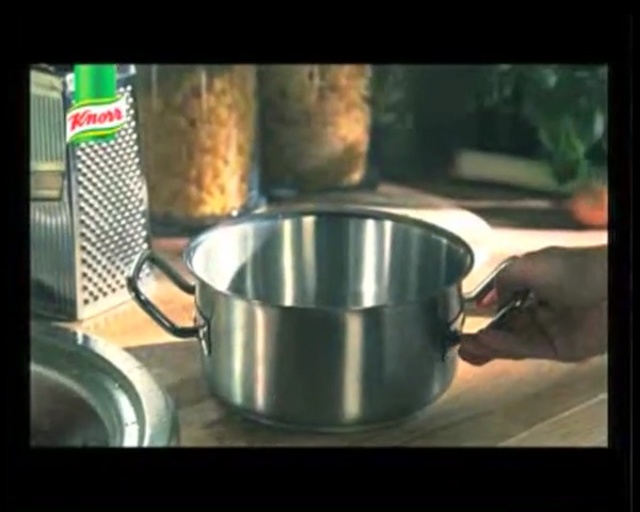 Video Reference N3: Cookware and bakeware, Cooking, Frying pan, Food, Home appliance