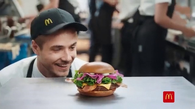 Video Reference N5: Hamburger, Fast food, Junk food, Cheeseburger, Whopper, Food, Dish, Eating, Headgear, Veggie burger
