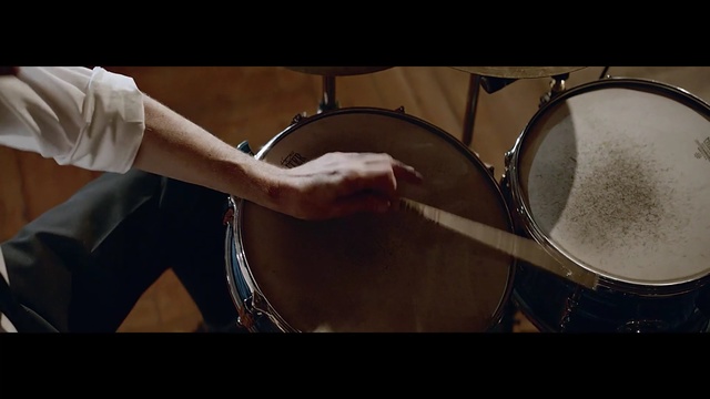 Video Reference N3: drum, percussion, musical instrument, bass drum, drums, drummer, tom tom drum, percussionist, cymbal, drumhead