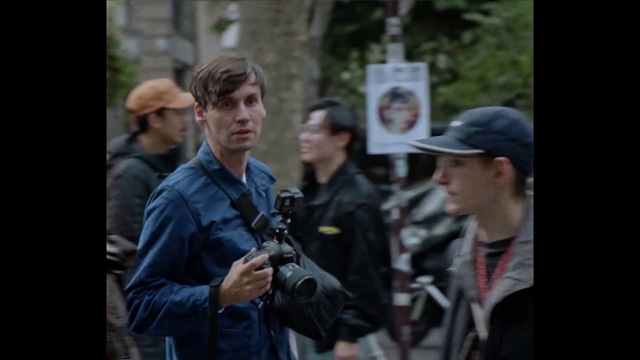 Video Reference N2: People, Human, Crowd, Official, Uniform, Photography, Movie, Police officer, Military, Troop