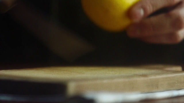 Video Reference N1: Fruit, Cutting board, Food, Wood, Hand, Still life photography, Plant, Citrus, Lemon, Apple