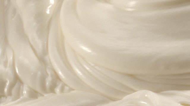 Video Reference N0: White, Cream, Buttercream, Crème fraîche, Sour cream, Dairy, Meringue, Icing, Whipped cream, Cream cheese
