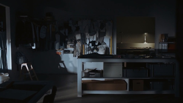 Video Reference N0: Room, Light, Darkness, Furniture, Night, Architecture, Sky, Photography, House, Interior design